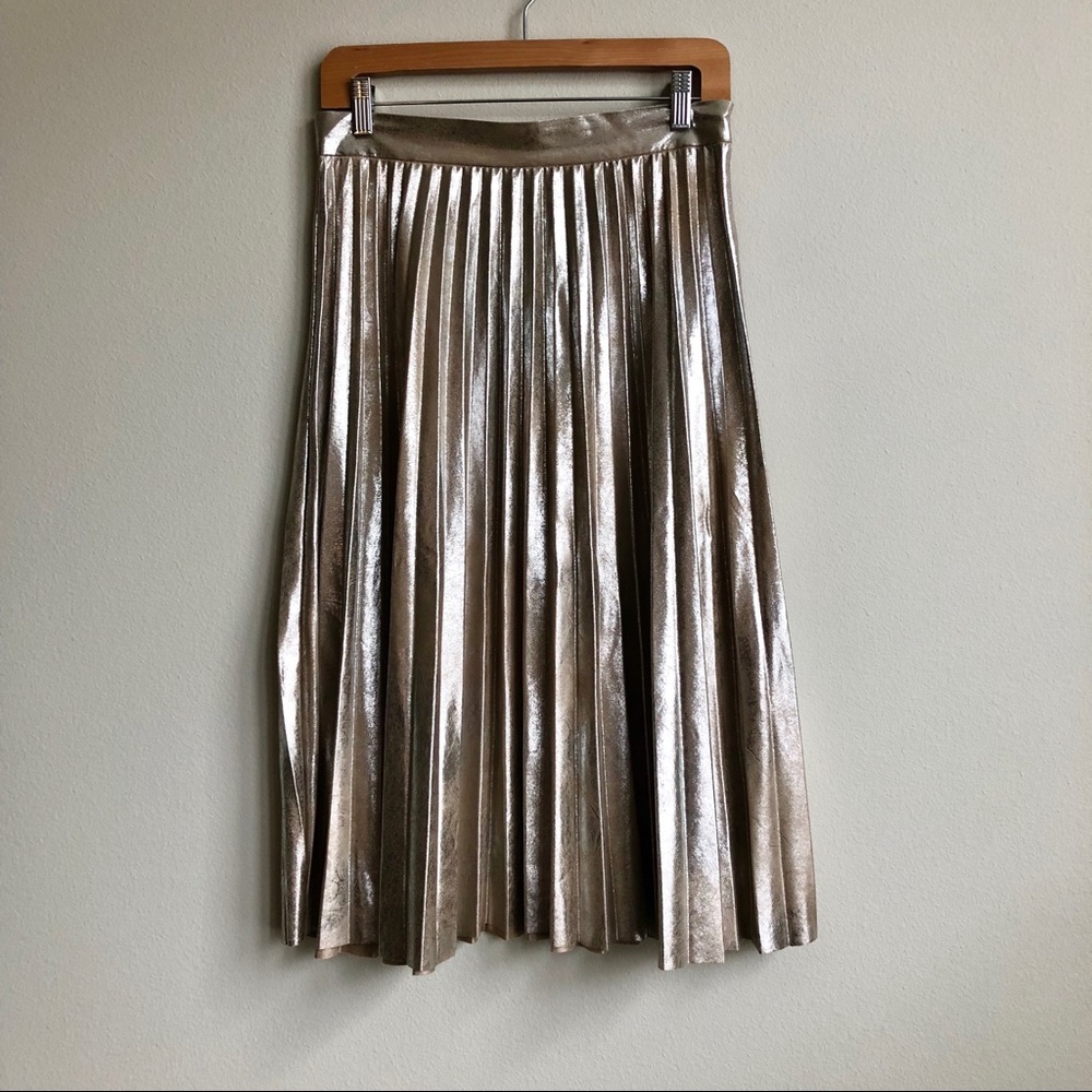 Zara Metallic Gold Pleated Midi Skirt – Medium